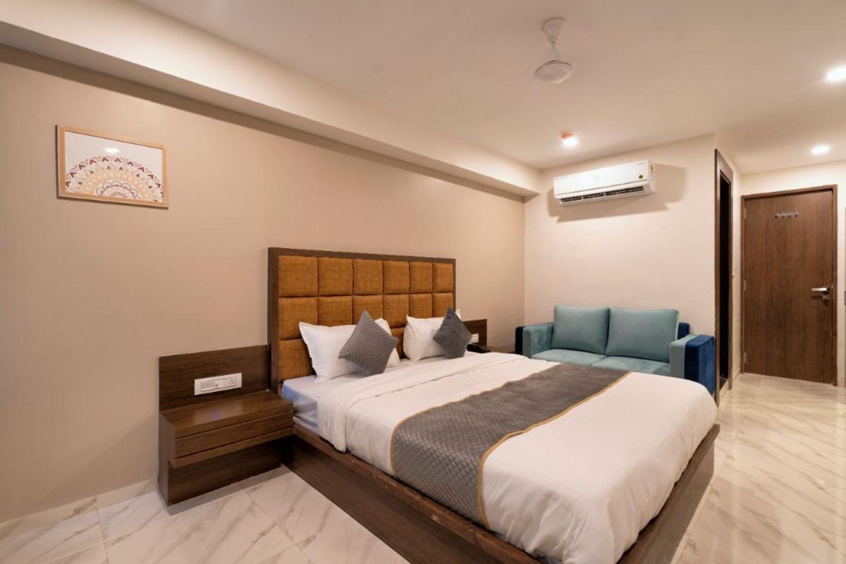 Hotel Royal 24 Ahmedabad Exterior foto
